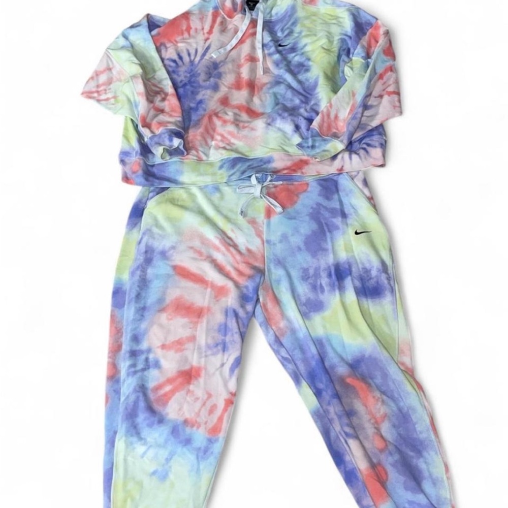 Nike Tie Dye Sweat Outfit Women’s XL